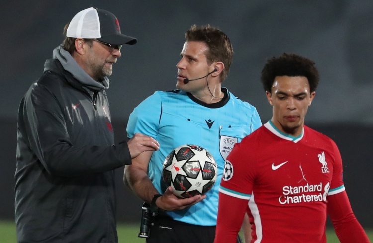 最后一次？C罗将任队长PK梅西 沙特高管为他戴袖标